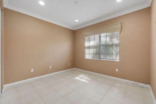 Residence photo 27