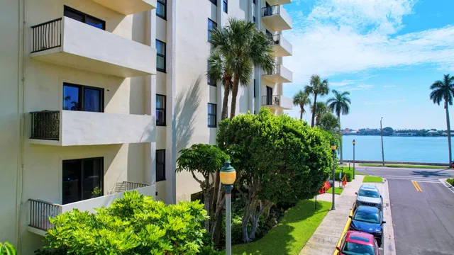 Downtown West Palm Beach Unit 2g photo 26