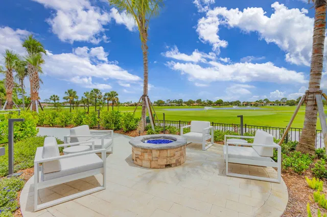 Eastpointe Country Club Residence photo 52