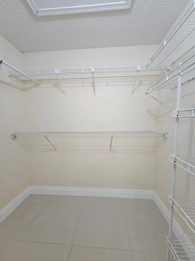 Residence photo 16