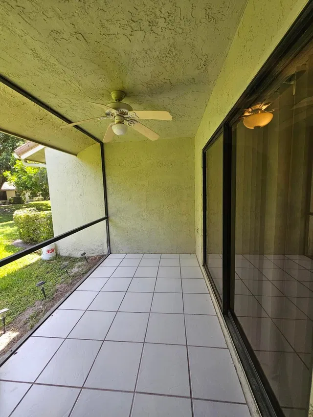 Residence photo 24