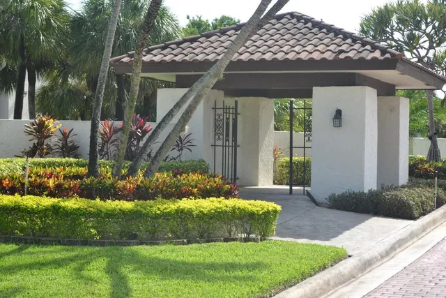 Residence photo 34