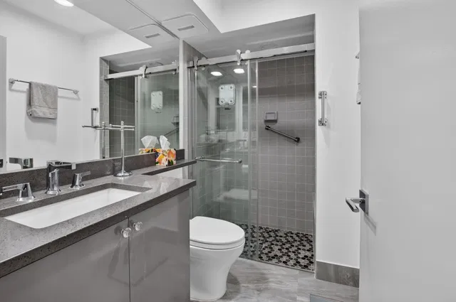 Residence photo 25