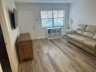 Residence photo 2