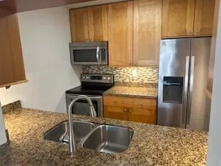 Residence photo 3