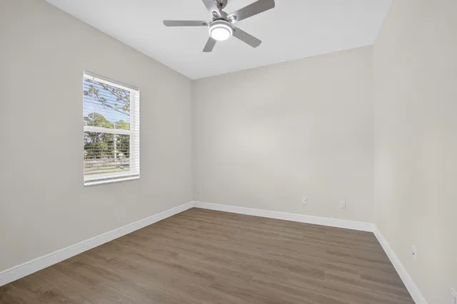 Residence photo 17