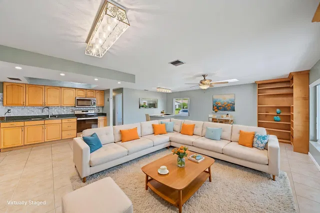 Residence photo 2