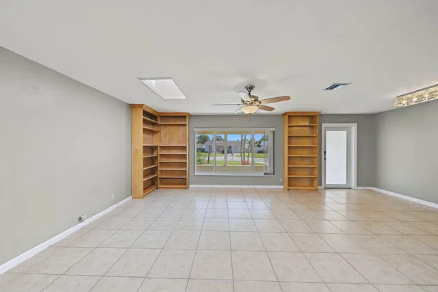 Residence photo 18