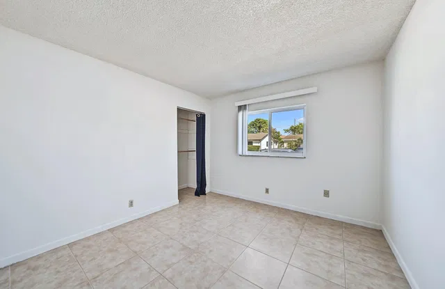 Residence photo 25