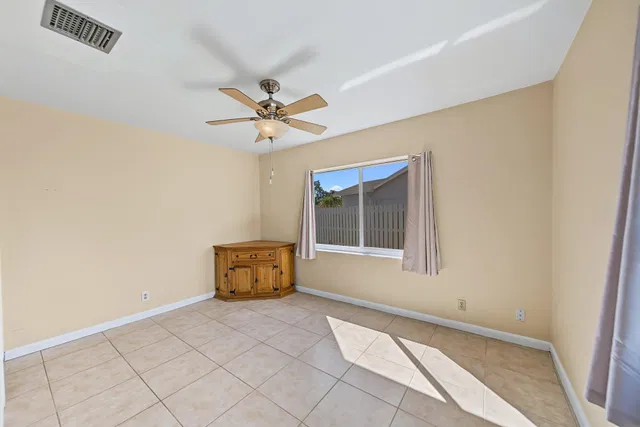 Residence photo 29