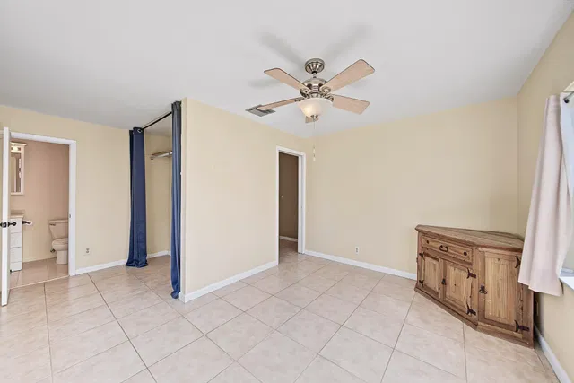 Residence photo 32