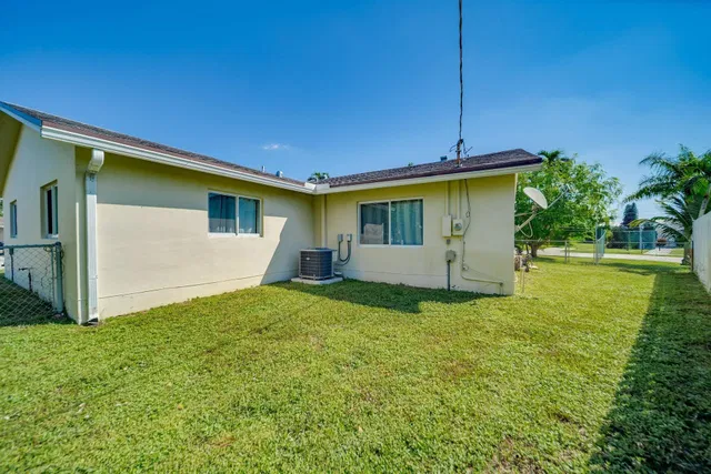 Residence photo 37