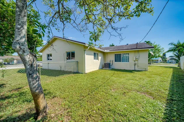 Residence photo 38