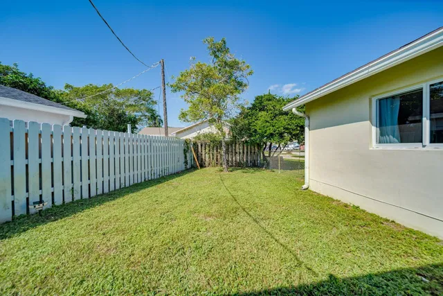 Residence photo 41