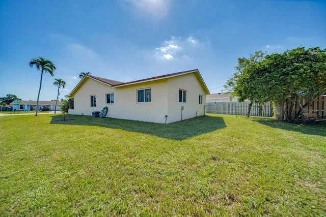 Residence photo 42