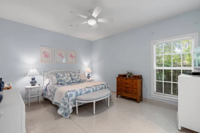 Residence photo 38