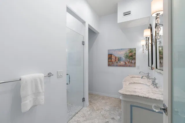 Residence photo 40