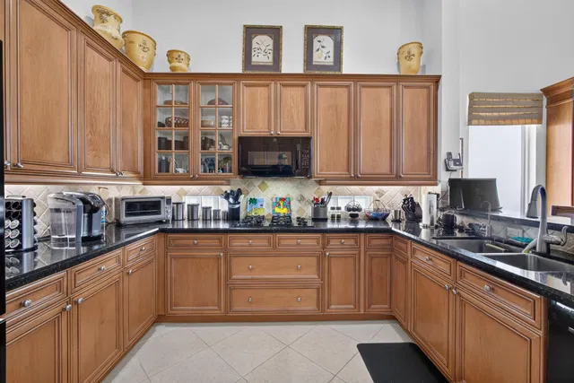 Residence photo 24