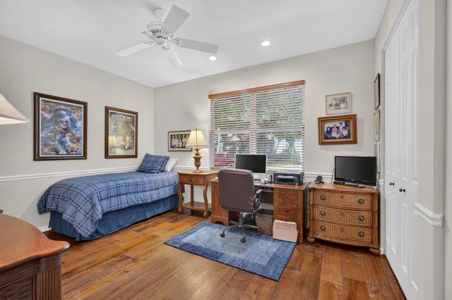Residence photo 51