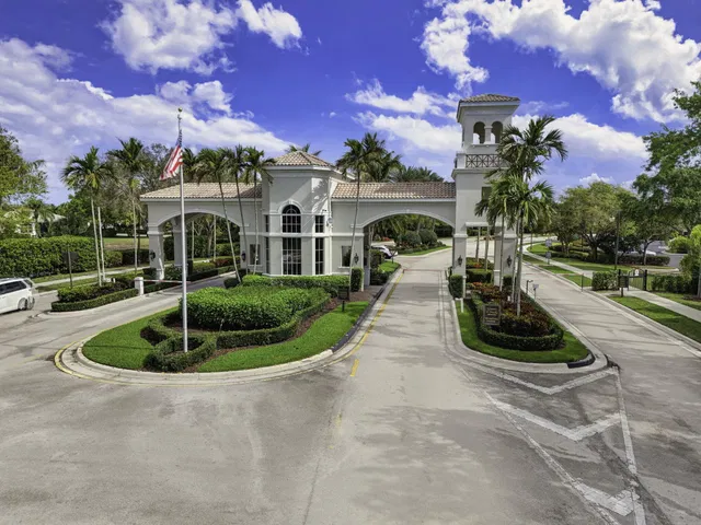 Residence photo 93