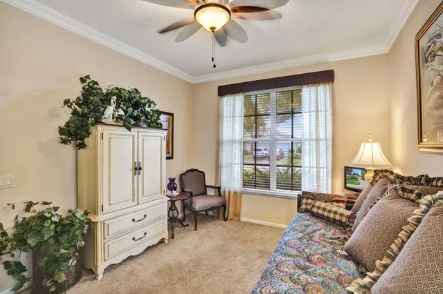 Residence photo 14