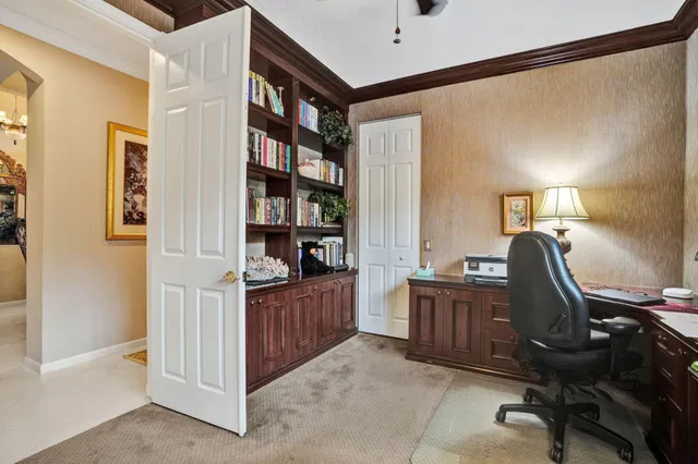 Residence photo 20
