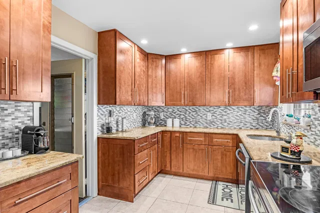 Residence photo 4