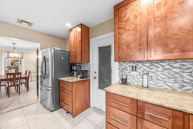Residence photo 6