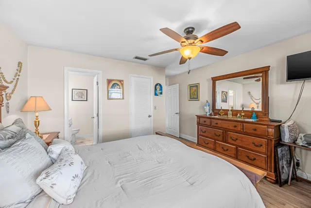 Residence photo 17