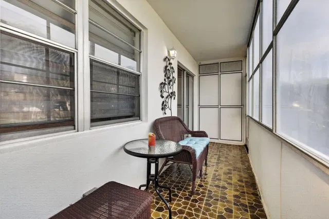 Unit 324 photo 32