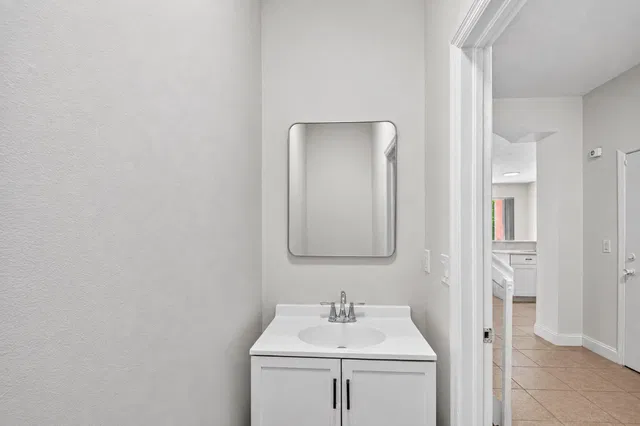 Residence photo 6