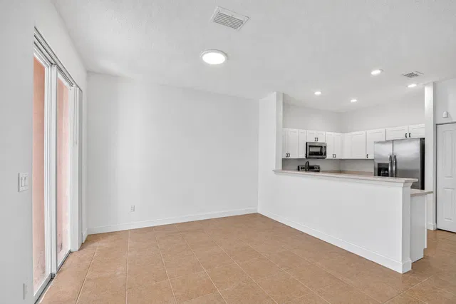 Residence photo 16
