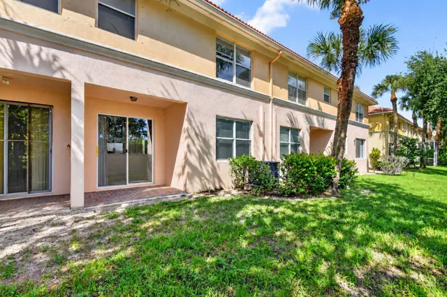 Residence photo 35