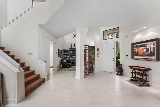 Windsor Way Residence photo 4
