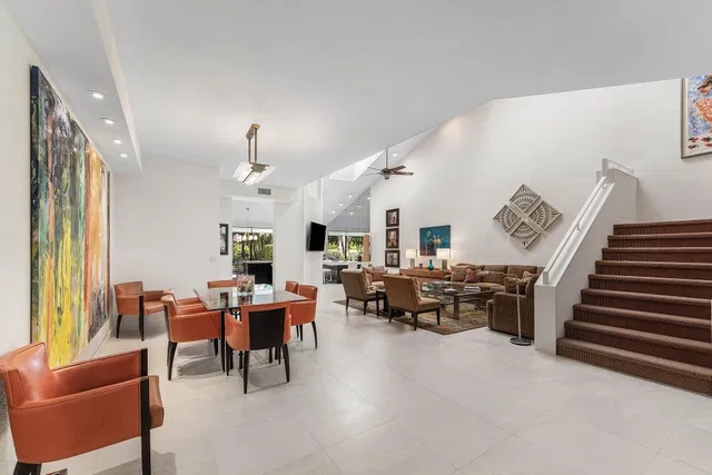 Windsor Way Residence photo 5
