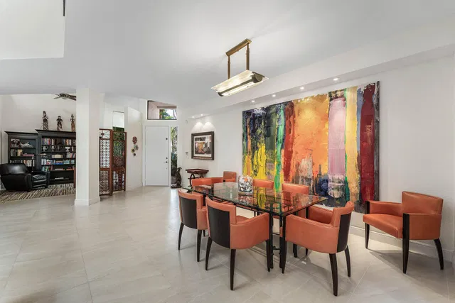 Windsor Way Residence photo 6