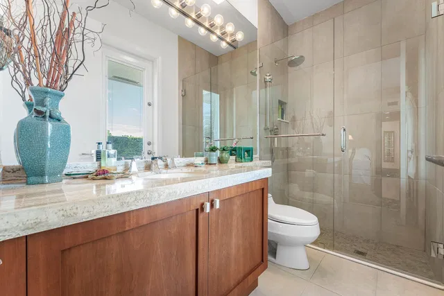 Windsor Way Residence photo 22