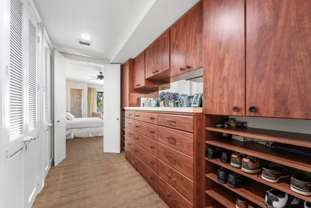 Windsor Way Residence photo 25