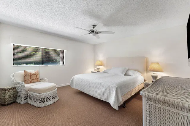 Windsor Way Residence photo 26