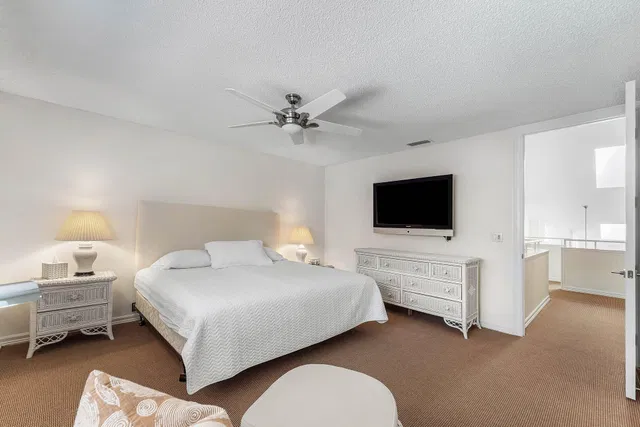 Windsor Way Residence photo 28