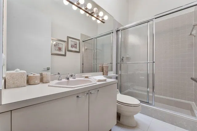Windsor Way Residence photo 34