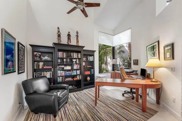 Windsor Way Residence photo 36