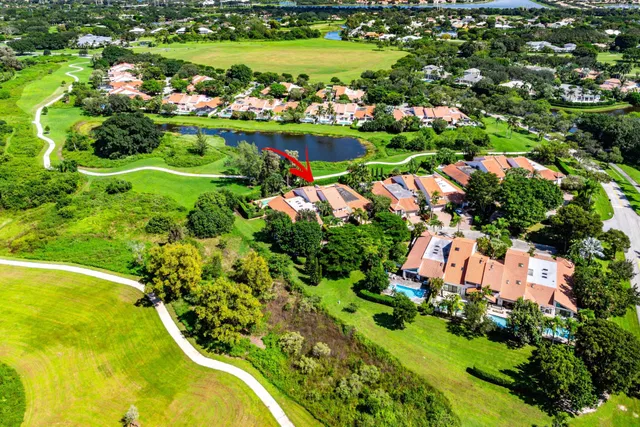 Windsor Way Residence photo 48