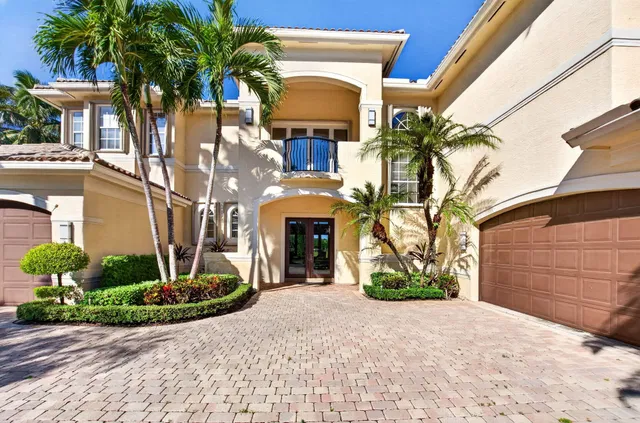 Saturnia Isles Residence photo 6