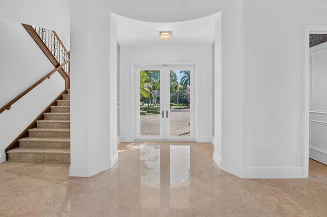 Saturnia Isles Residence photo 14