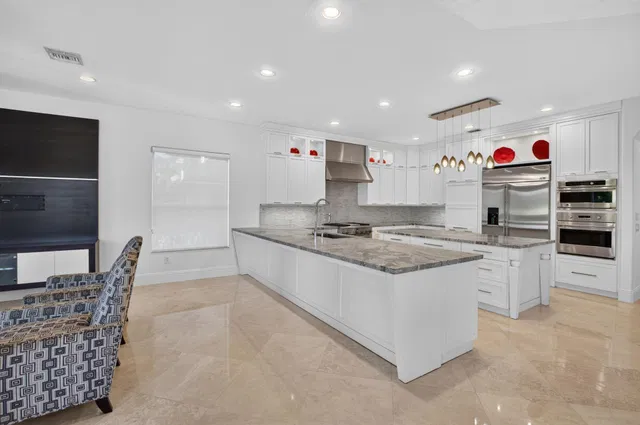 Saturnia Isles Residence photo 27