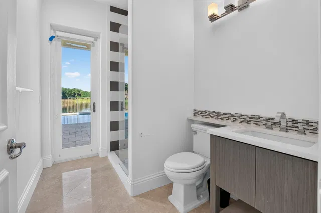Saturnia Isles Residence photo 38
