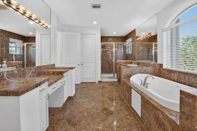 Saturnia Isles Residence photo 48