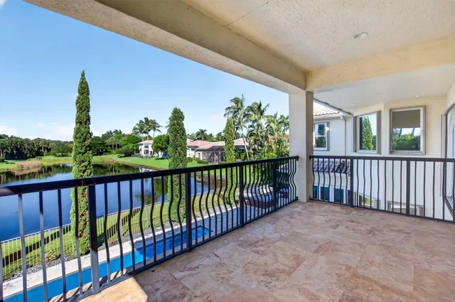 Saturnia Isles Residence photo 59