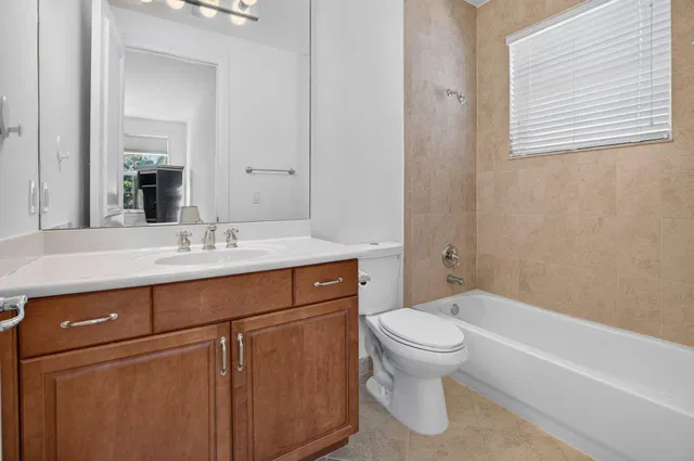 Saturnia Isles Residence photo 69